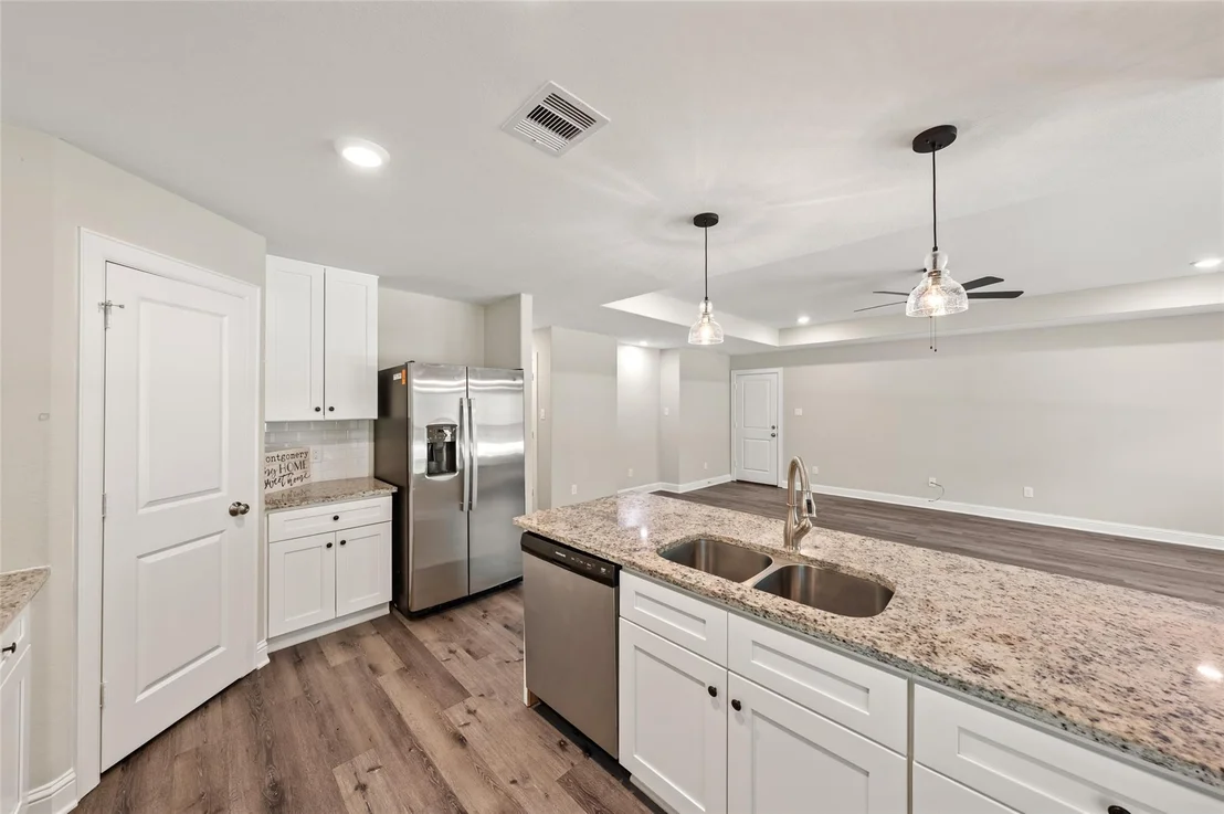 Photo of 15843 Oak Drive