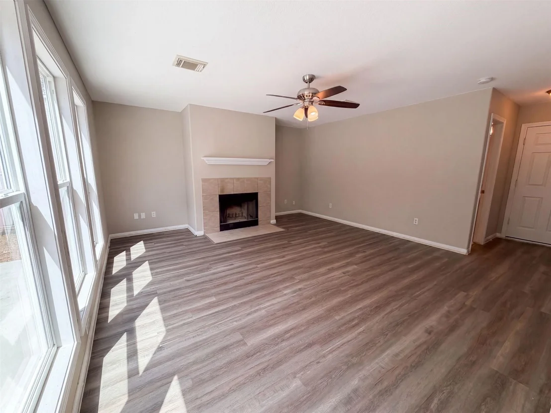 Photo of 12159 Hawthorne Drive