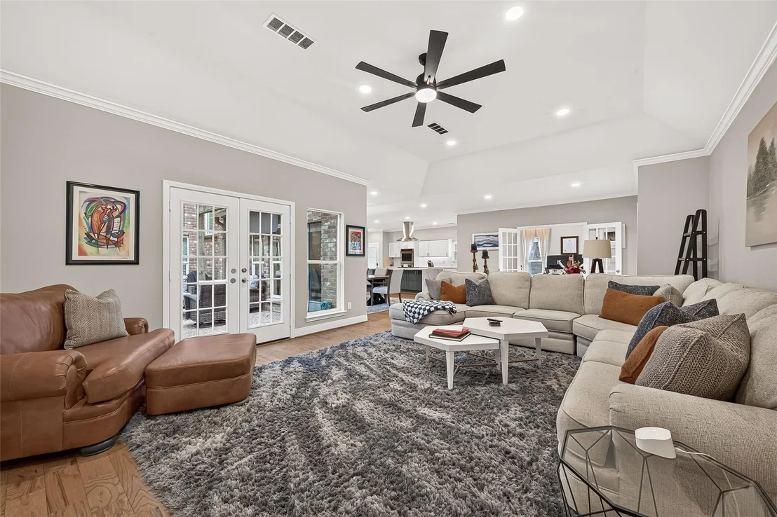 Photo of 1122 Daria Drive