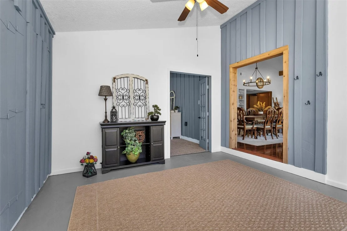 Photo of 5721 Cessna Drive