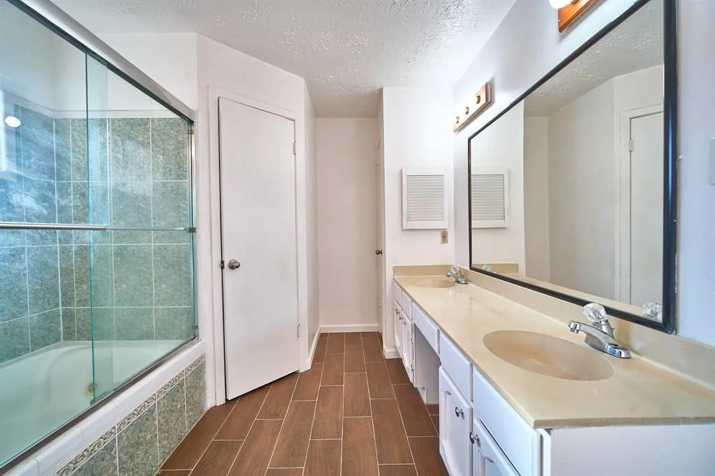 Photo of 13002 Becklin Lane