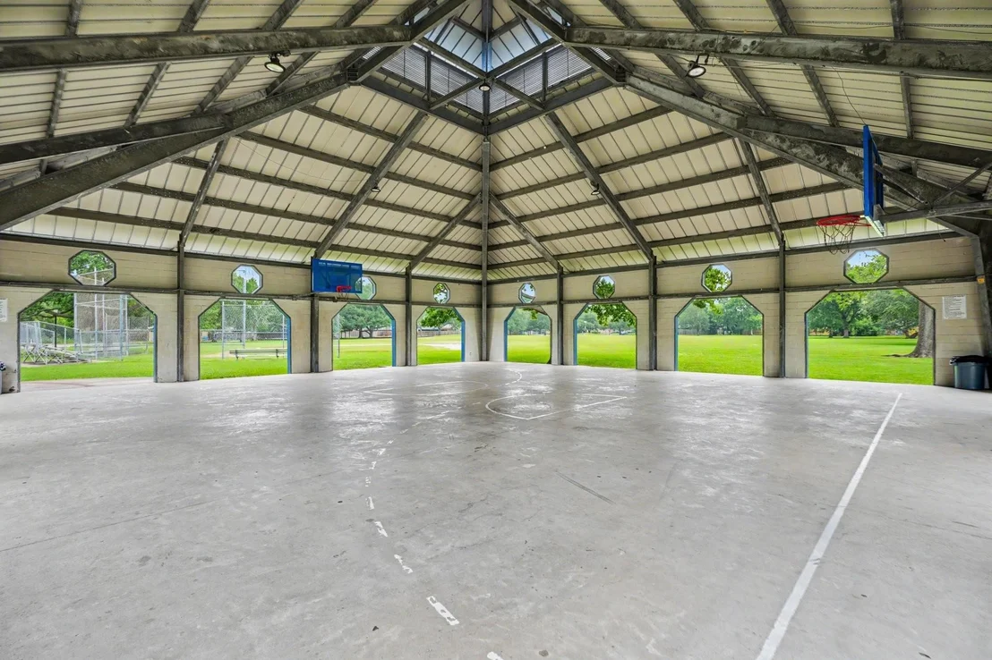 Photo of 1623 Lake Bluff Drive