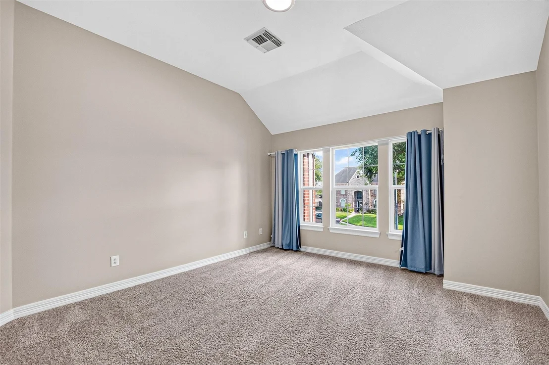 Photo of 3023 Brookview Drive
