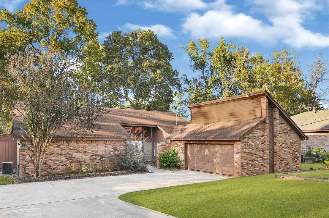 Photo of 2106 White Feather Trail