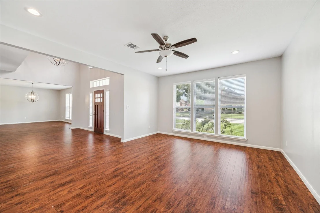 Photo of 6003 Ancient Oaks Drive