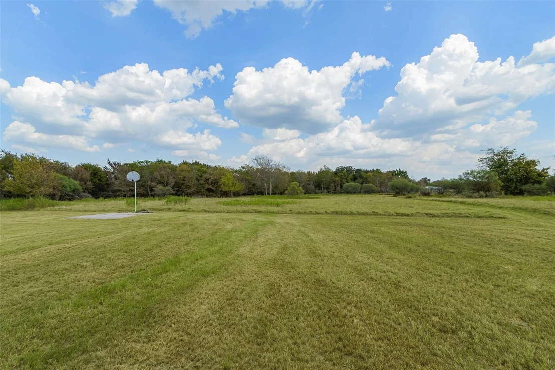 Photo of 21113 Harrison Drive