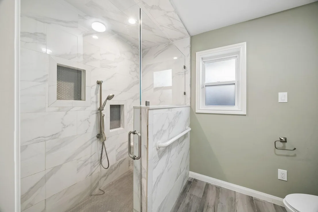 Photo of 11007 Cranbrook Road