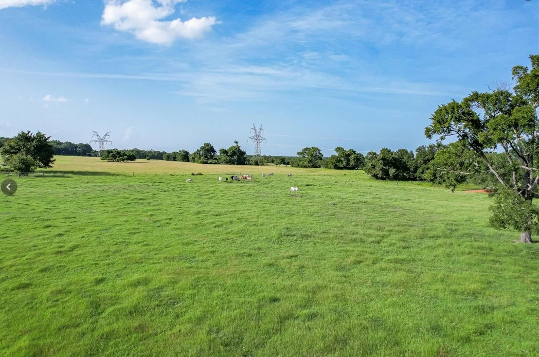 Photo of 6388 Red Rock Road