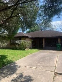 Photo of 5102 Tavenor Lane