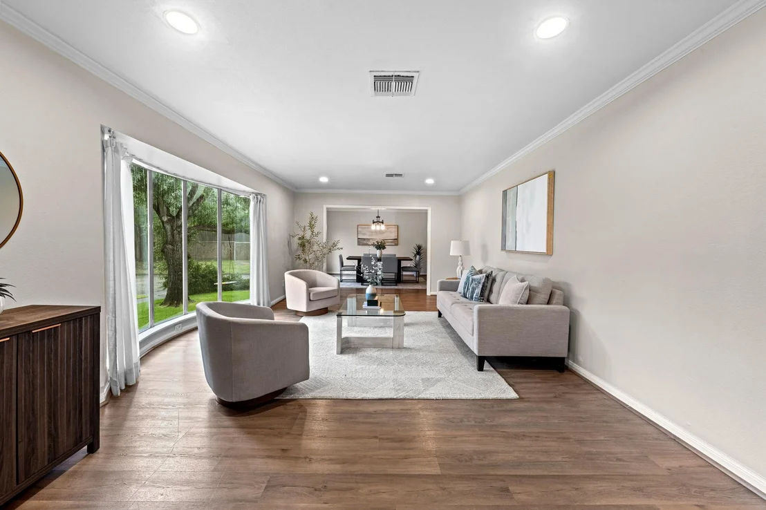 Photo of 4903 Heatherglen Drive