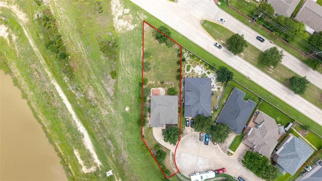 Photo of 23703 Shaw Perry Lane