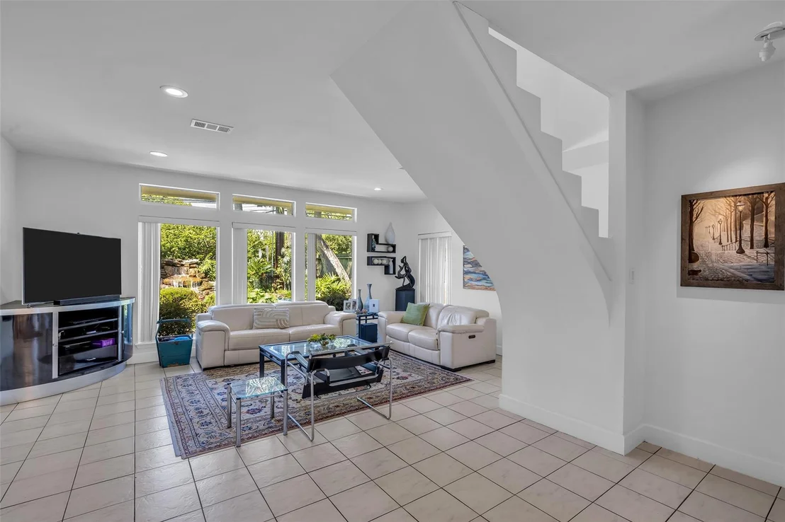 Photo of 107 Shirleen Drive