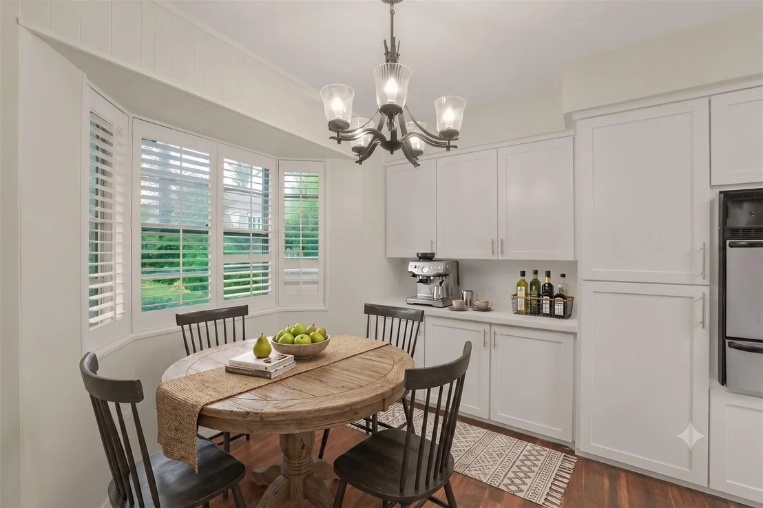 Photo of 12307 Waldemar Drive