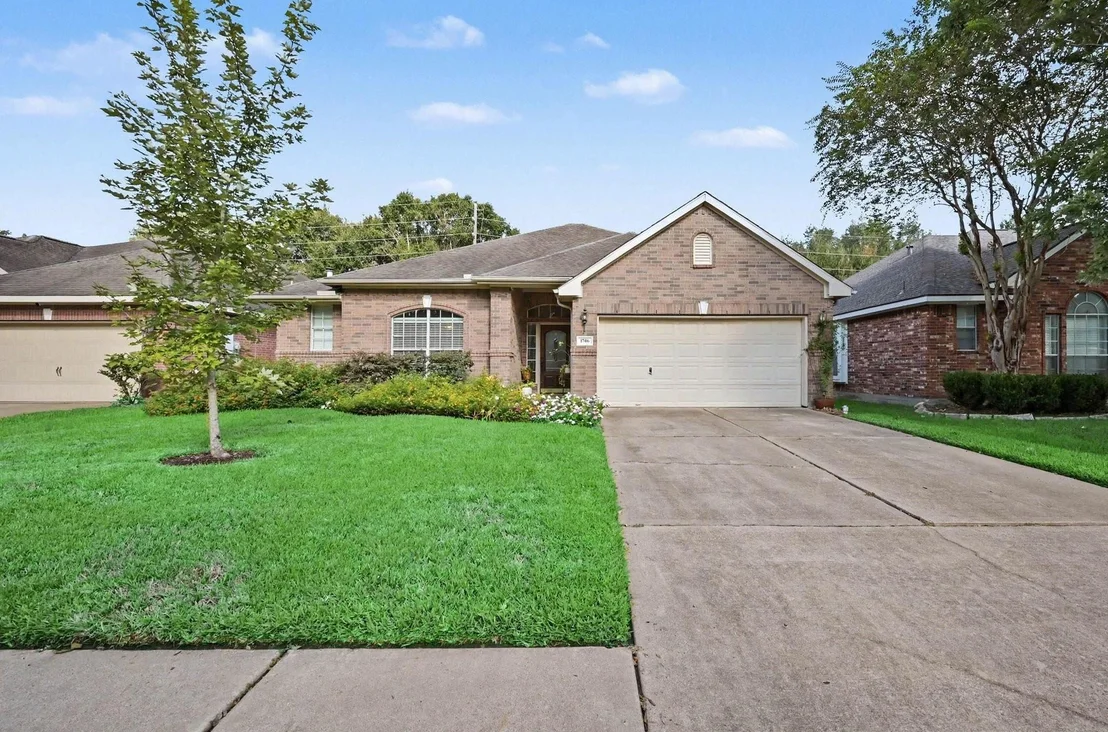 Photo of 1706 Fossil Park Drive