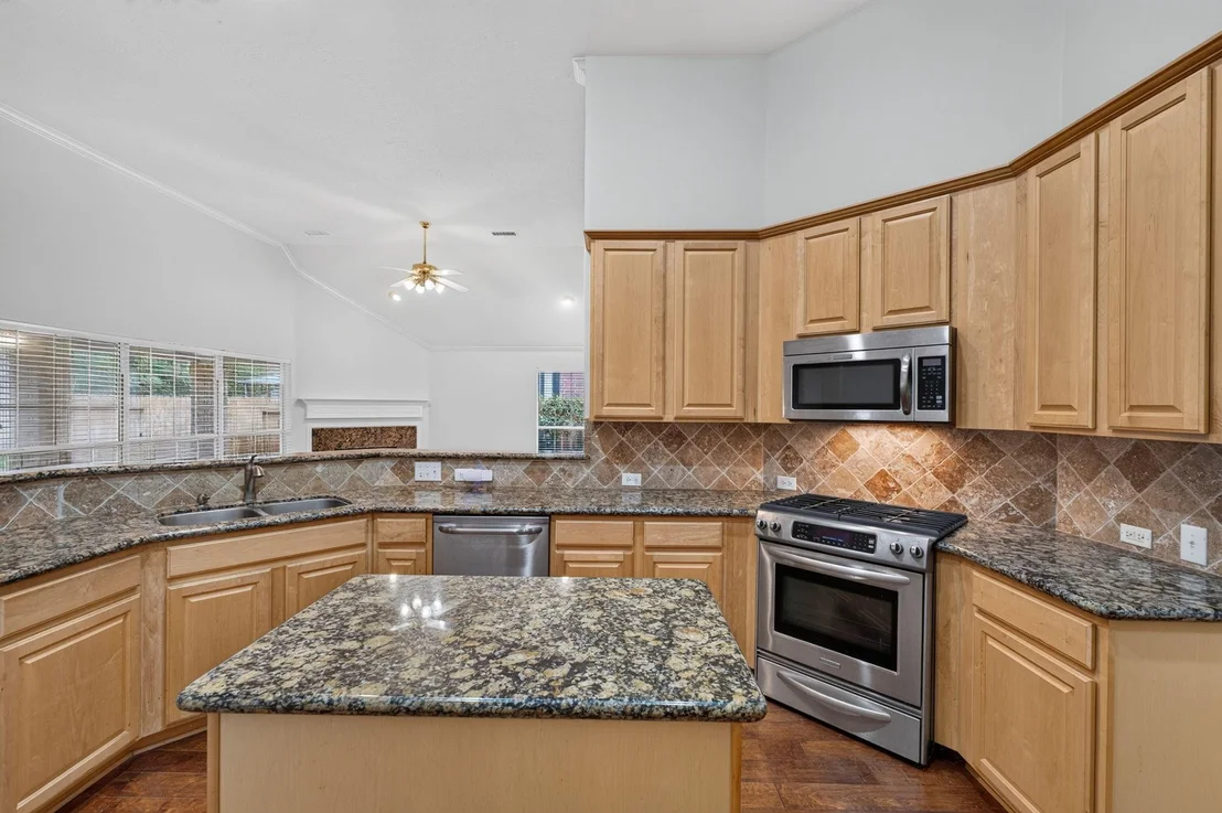 Photo of 186 N Millport Circle