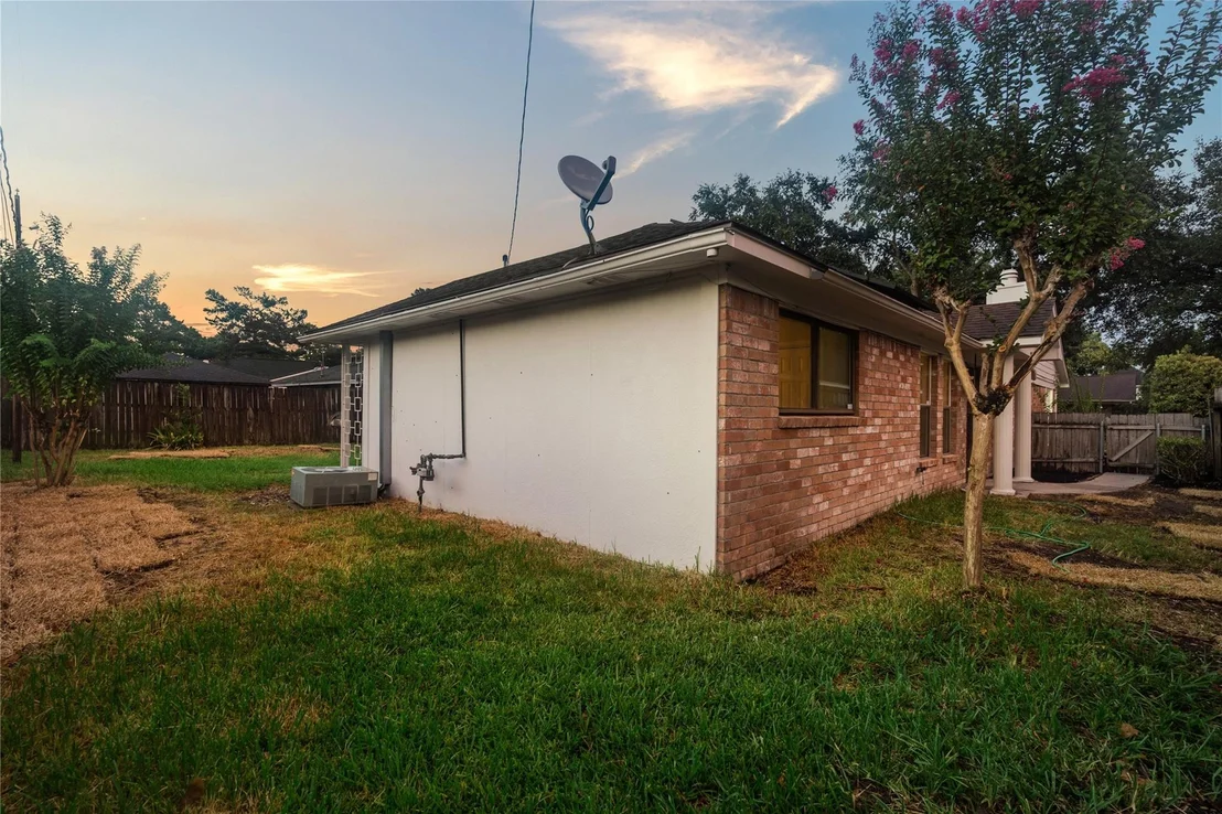 Photo of 11907 Windlake Drive
