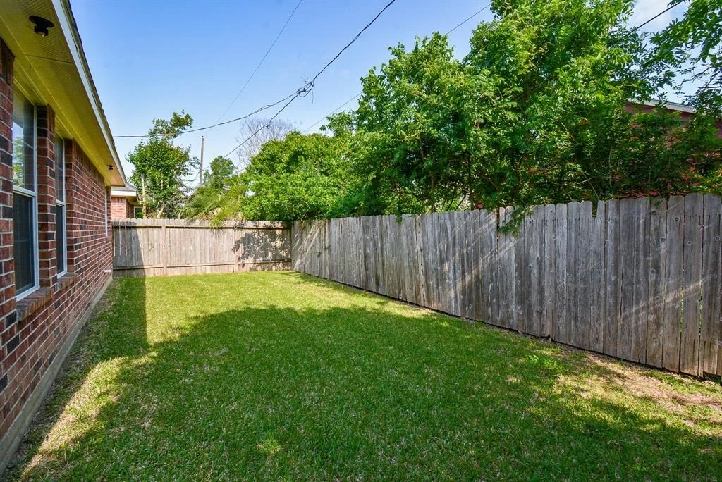 Photo of 6650 Roberson Street