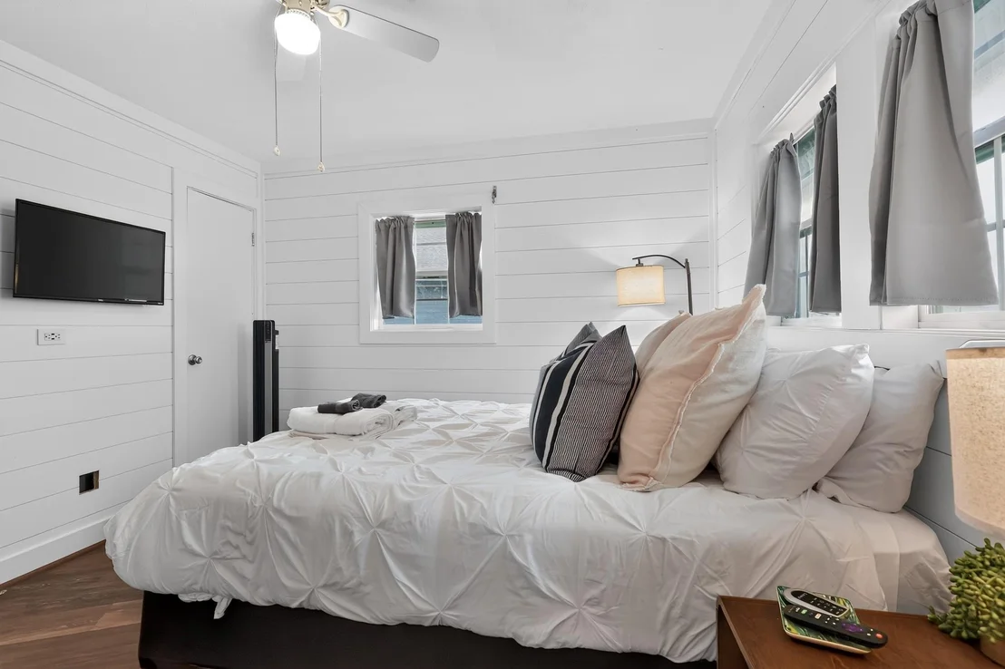 Photo of 914 Beach Drive
