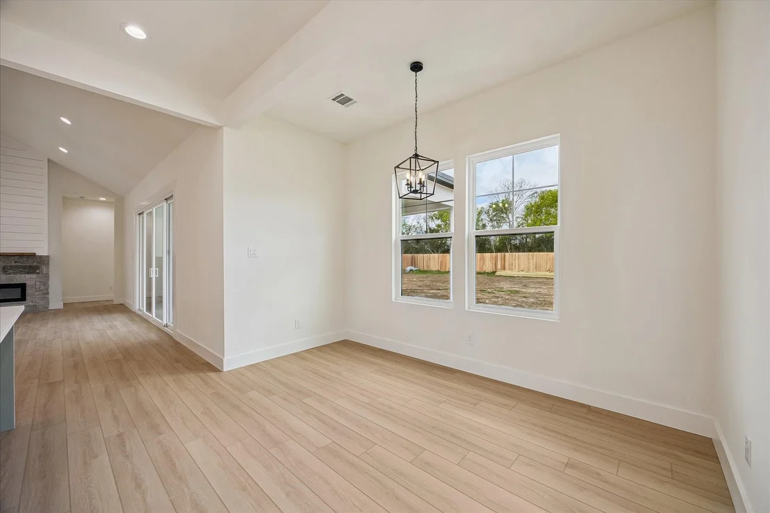 Photo of 3134 W Tower
