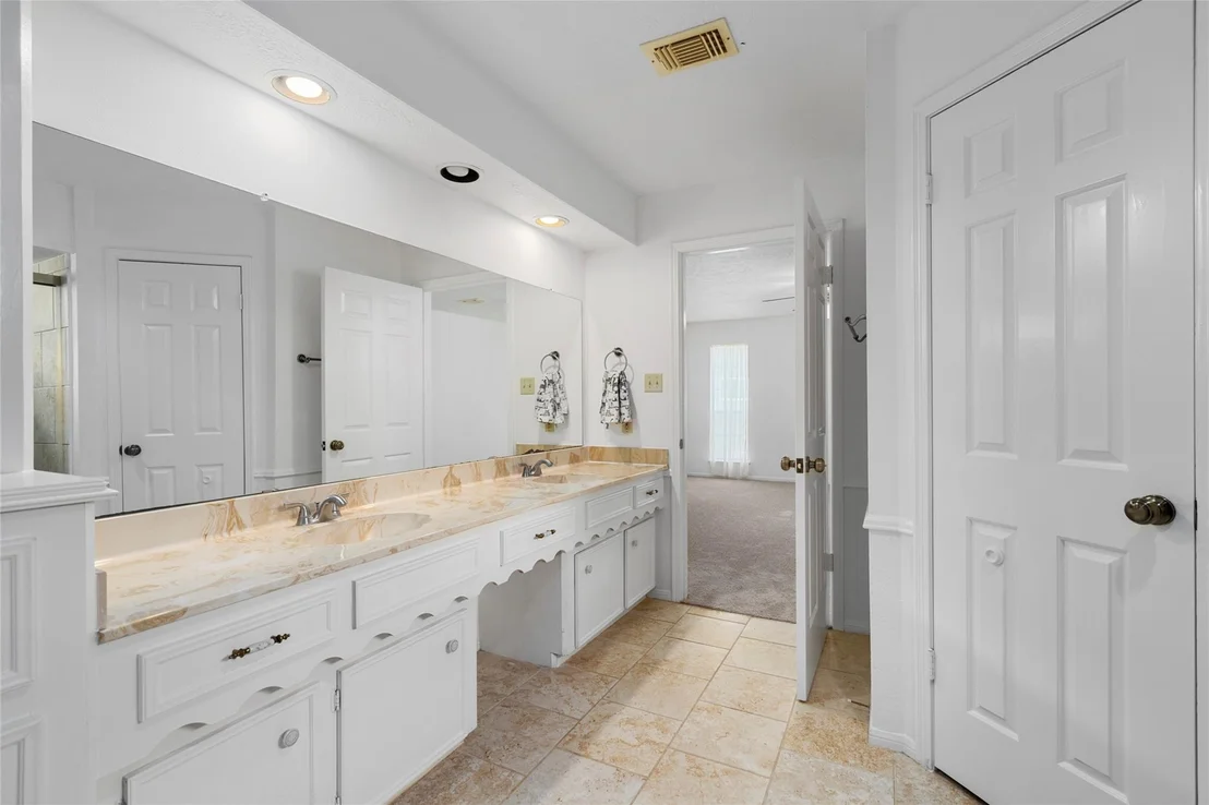 Photo of 12911 Cloverwood Drive