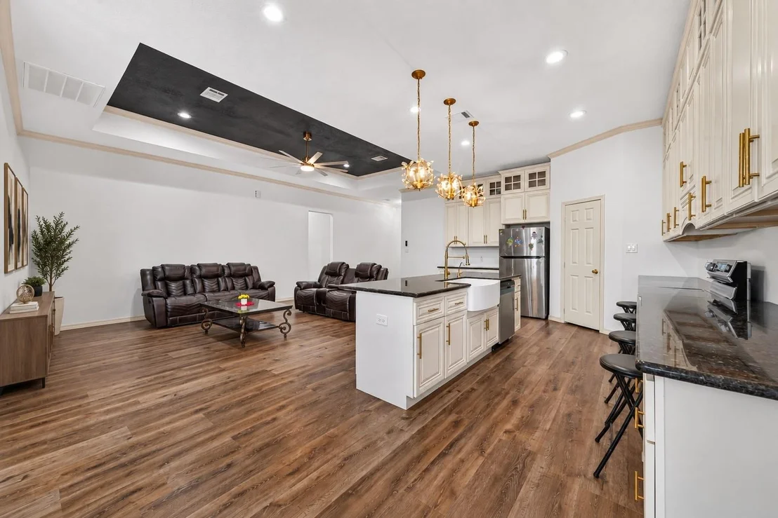 Photo of 1129 Peter Pine Street