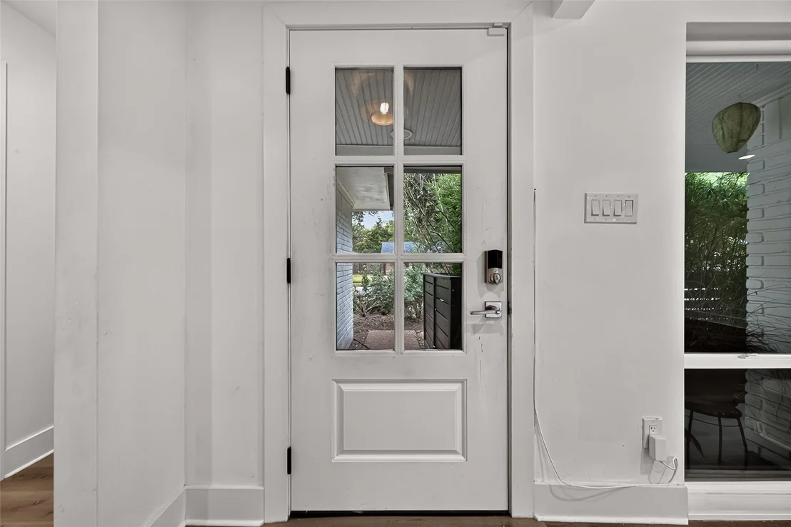 Photo of 10819 Oasis Drive