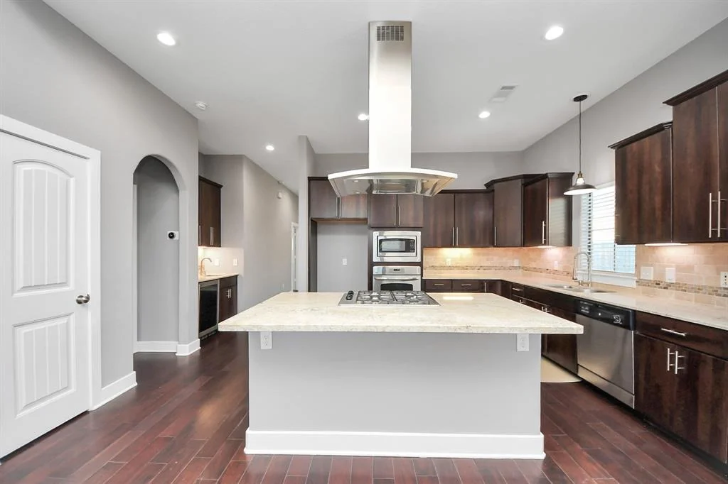 Photo of 6097 Yale Street
