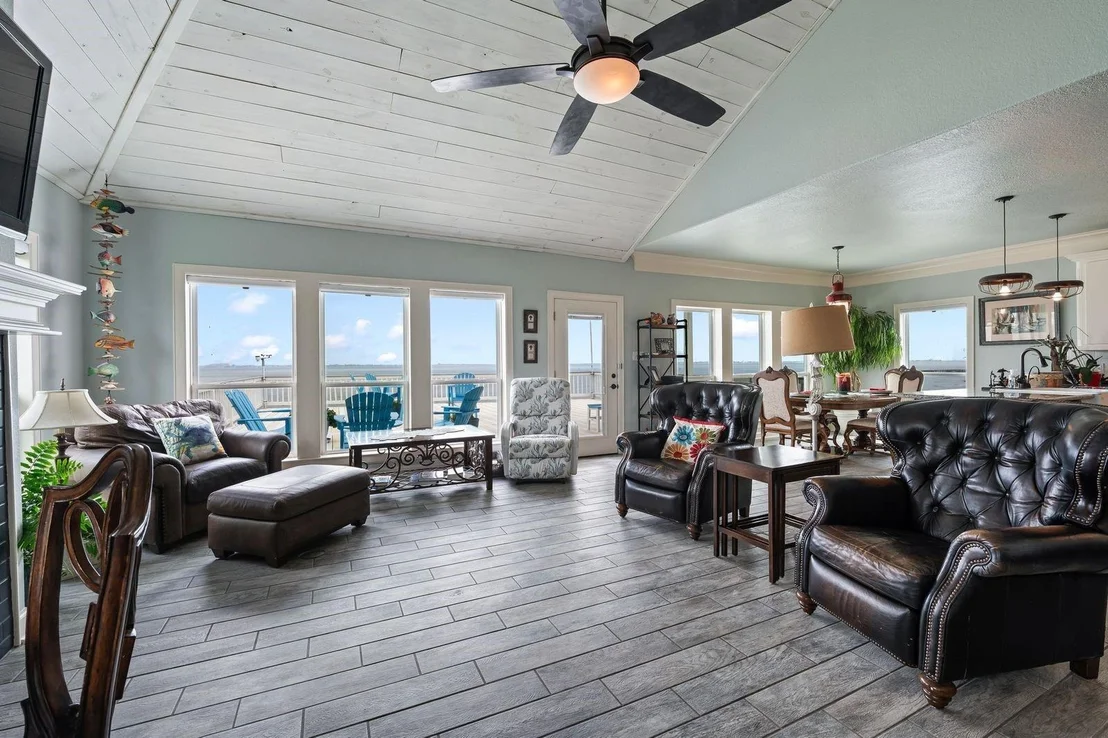 Photo of 12 Tiki Circle