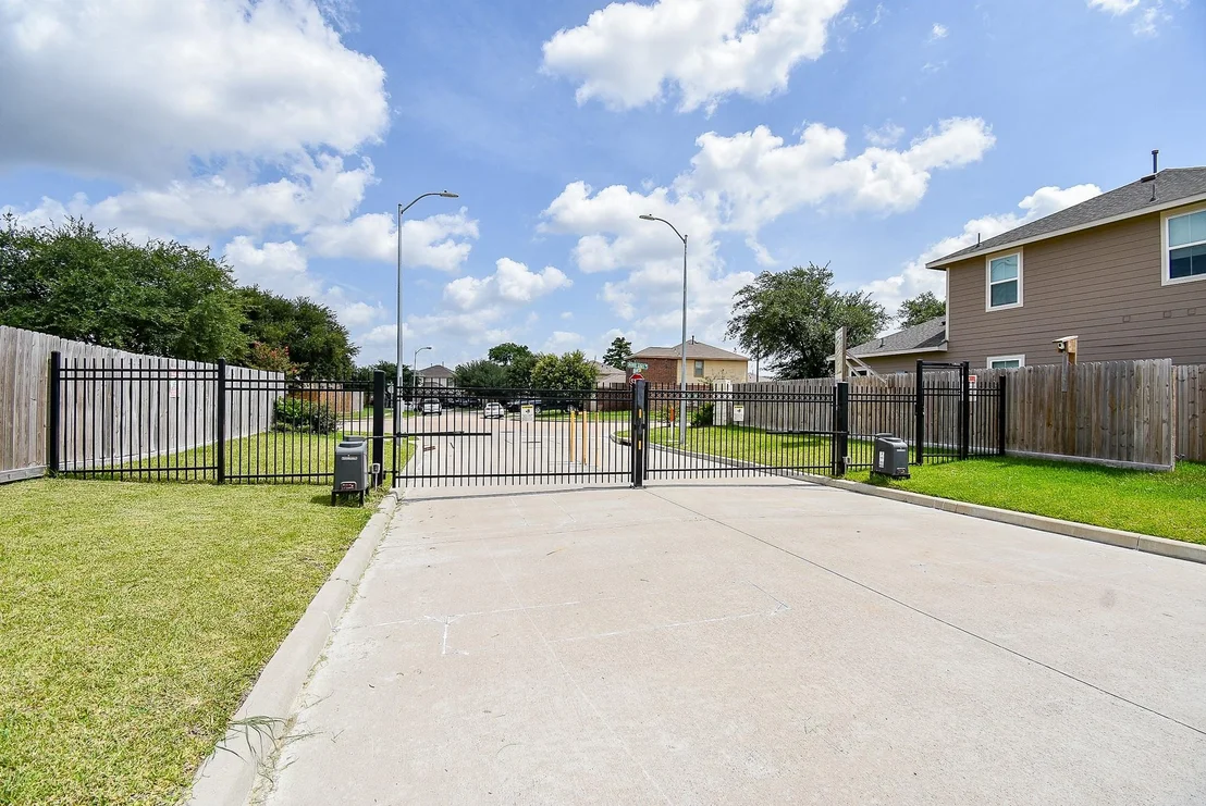Photo of 2811 Topiary Lane