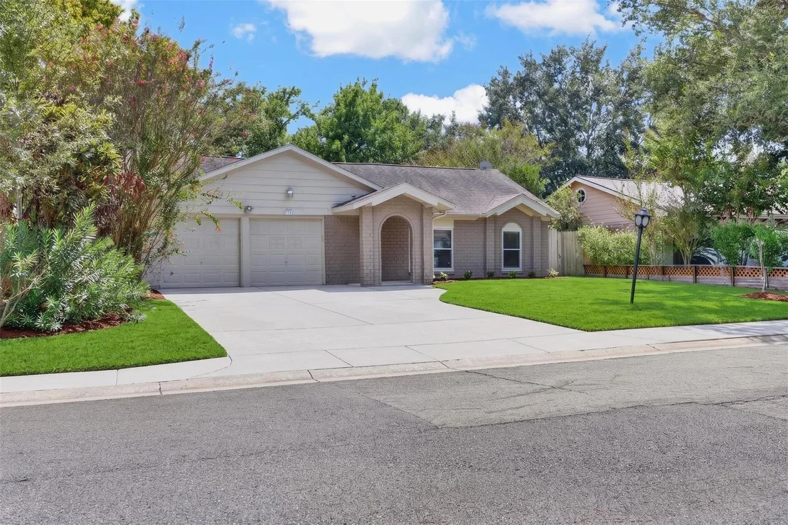 Photo of 11307 Langdon Lane