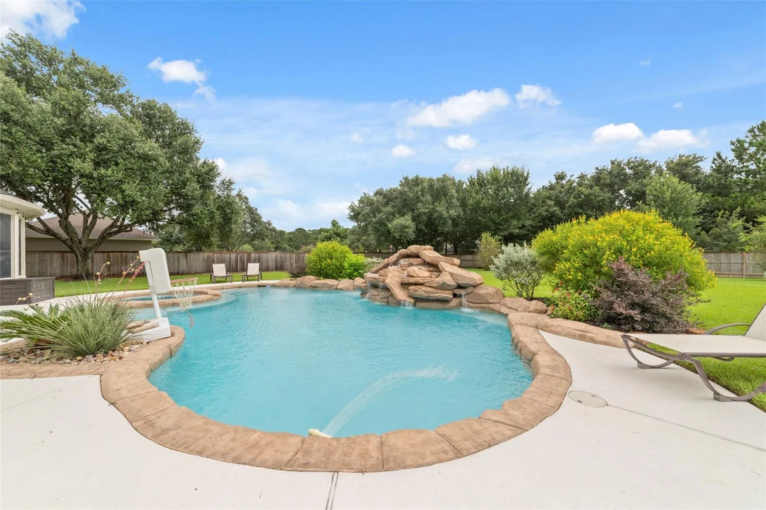 Photo of 17411 Rose Garden Trail