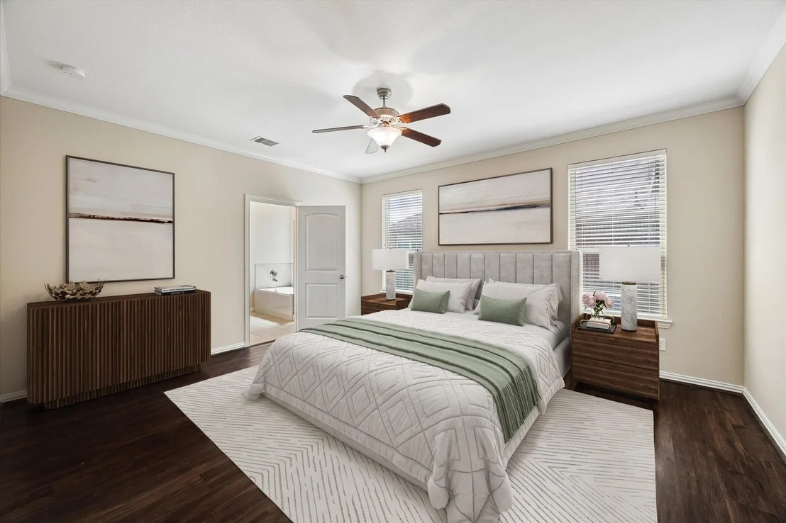 Photo of 660 Oak Circle Drive E