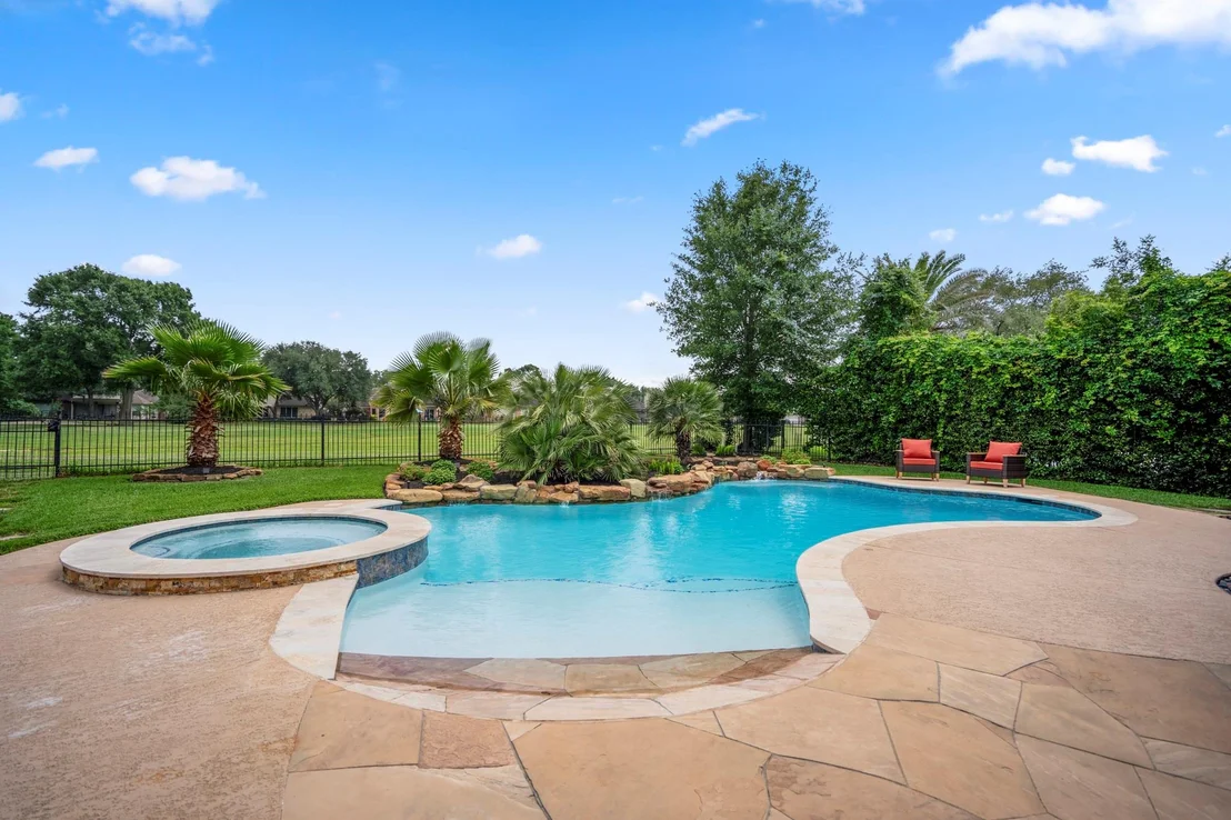 Photo of 5835 Pinelake Crossing Drive