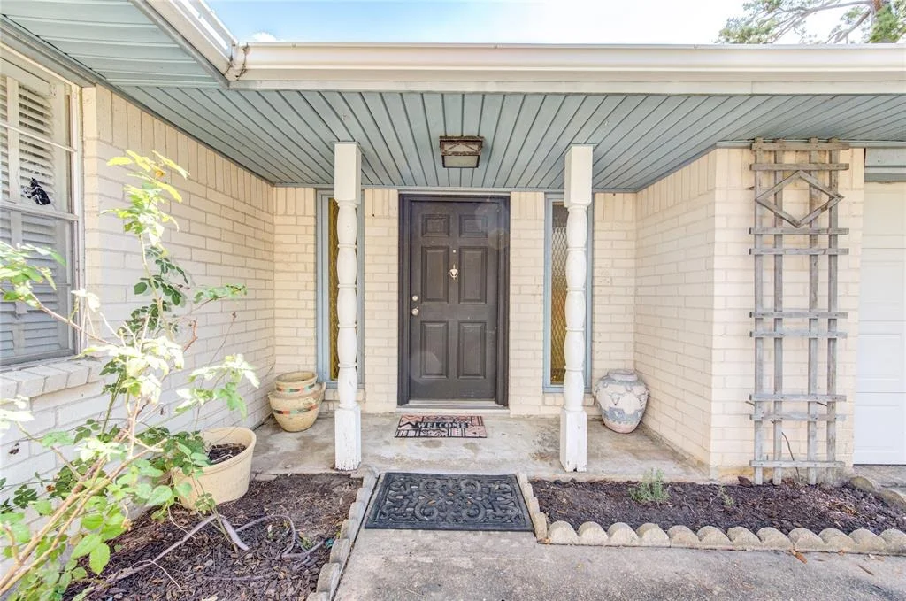 Photo of 6403 Oaknut Drive