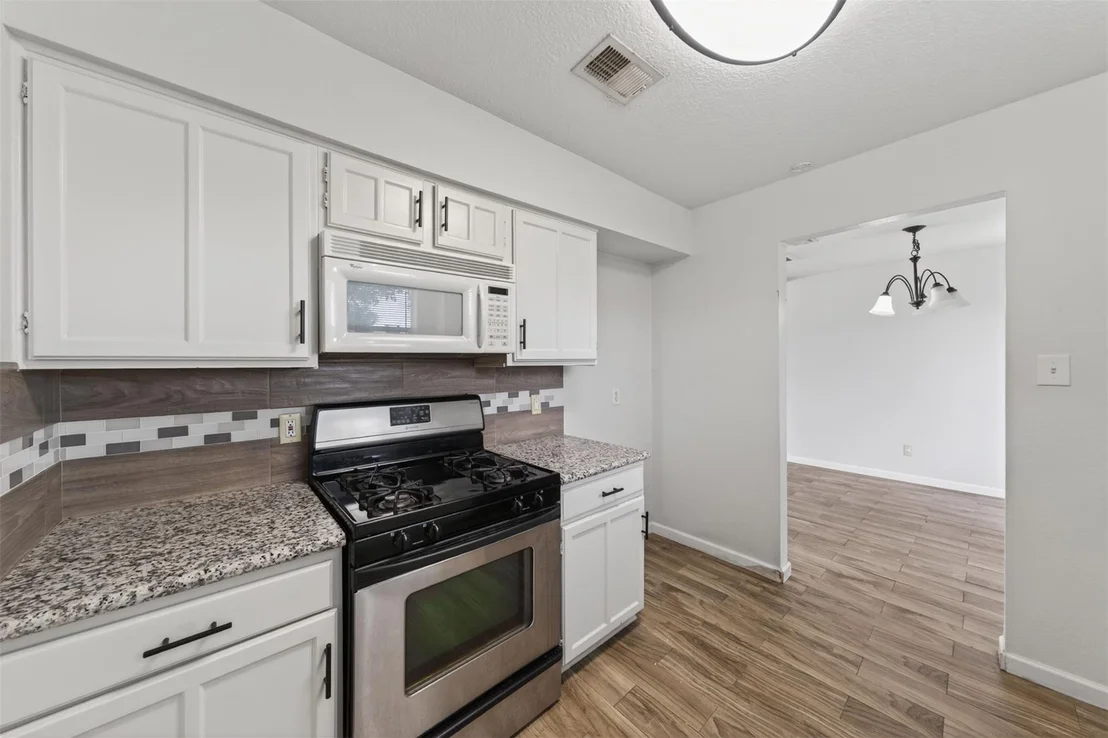 Photo of 17002 Dew Drop Lane