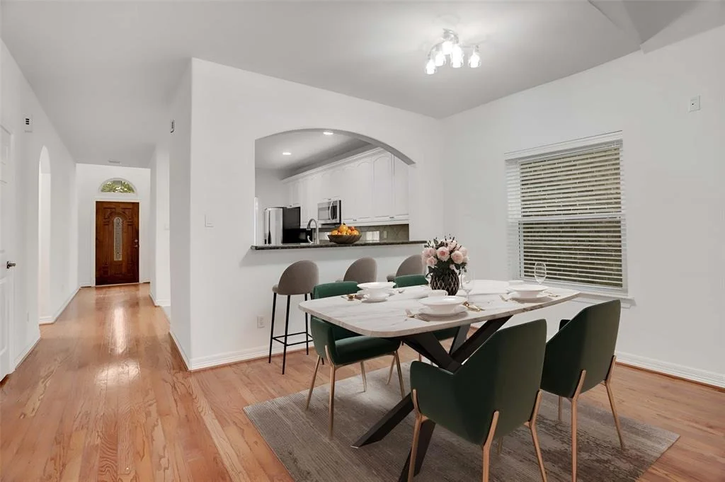 Photo of 7685 Ameswood Road