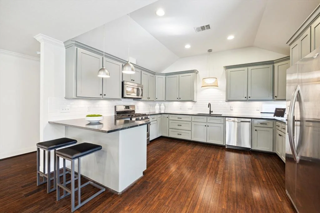 Photo of 1501 Ebony Lane