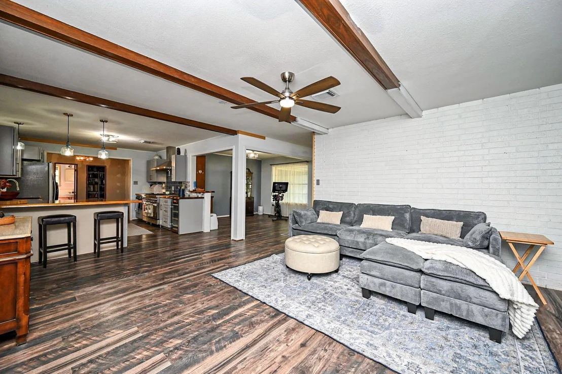 Photo of 14920 Bj Dusek Road