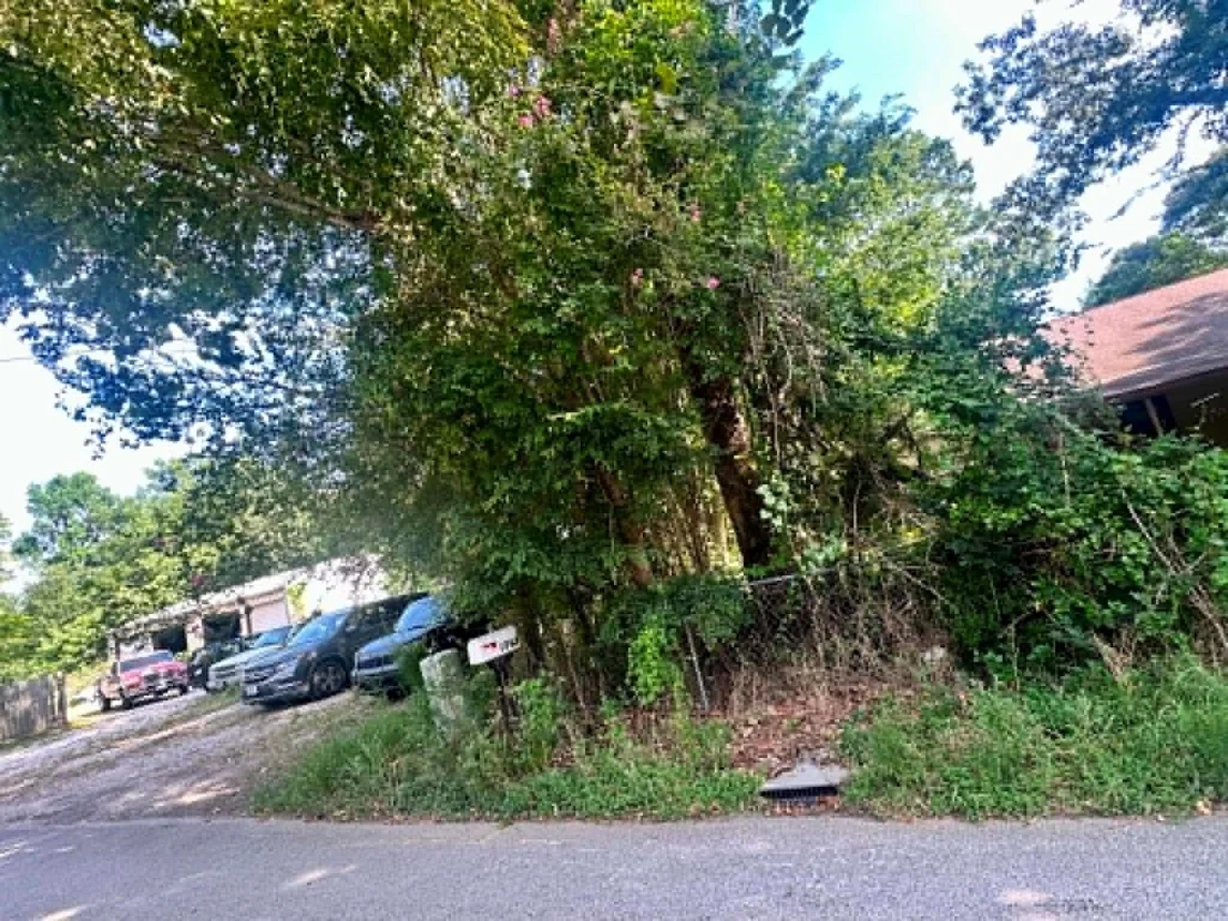 Photo of 1096 Hope Road