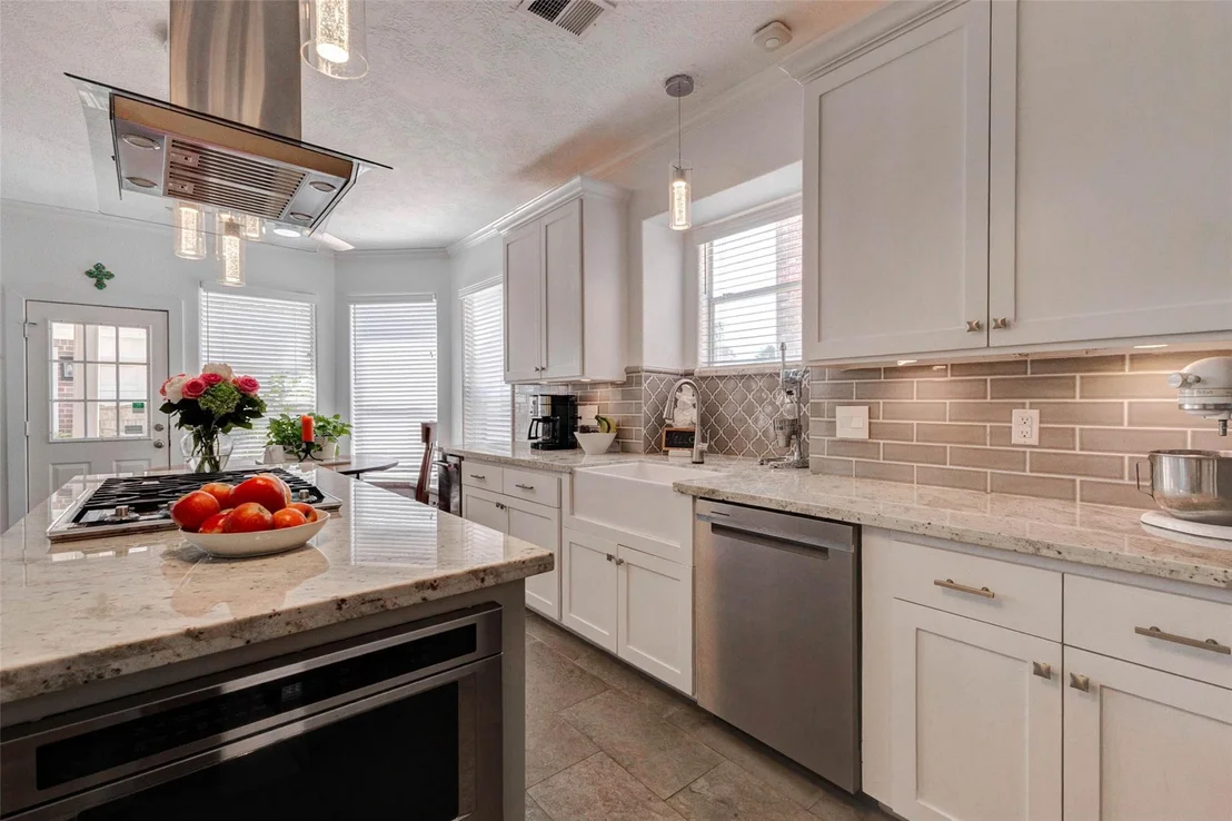 Photo of 1519 Darnley Lane
