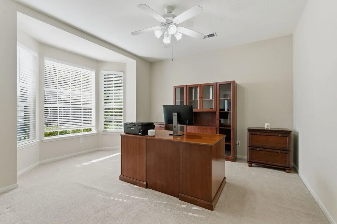 Photo of 106 Longsford Circle