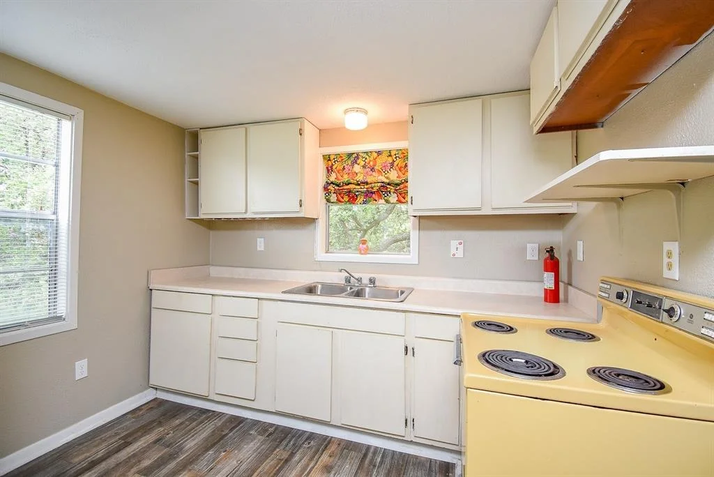 Photo of 1551 Bayview Drive