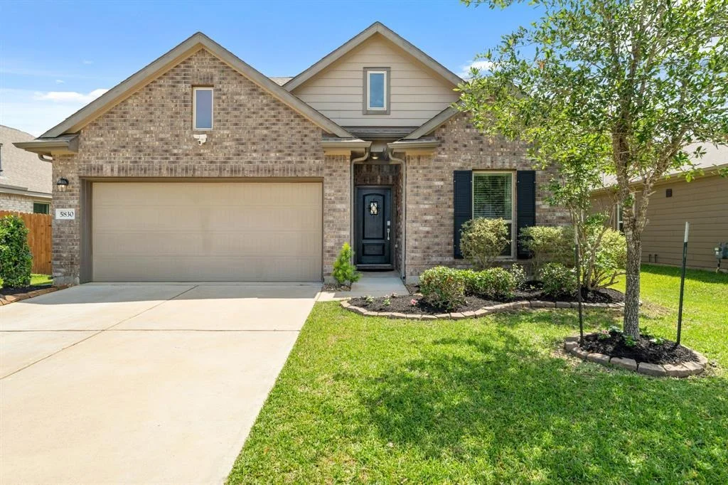 Photo of 5830 Prairie Chapel Road