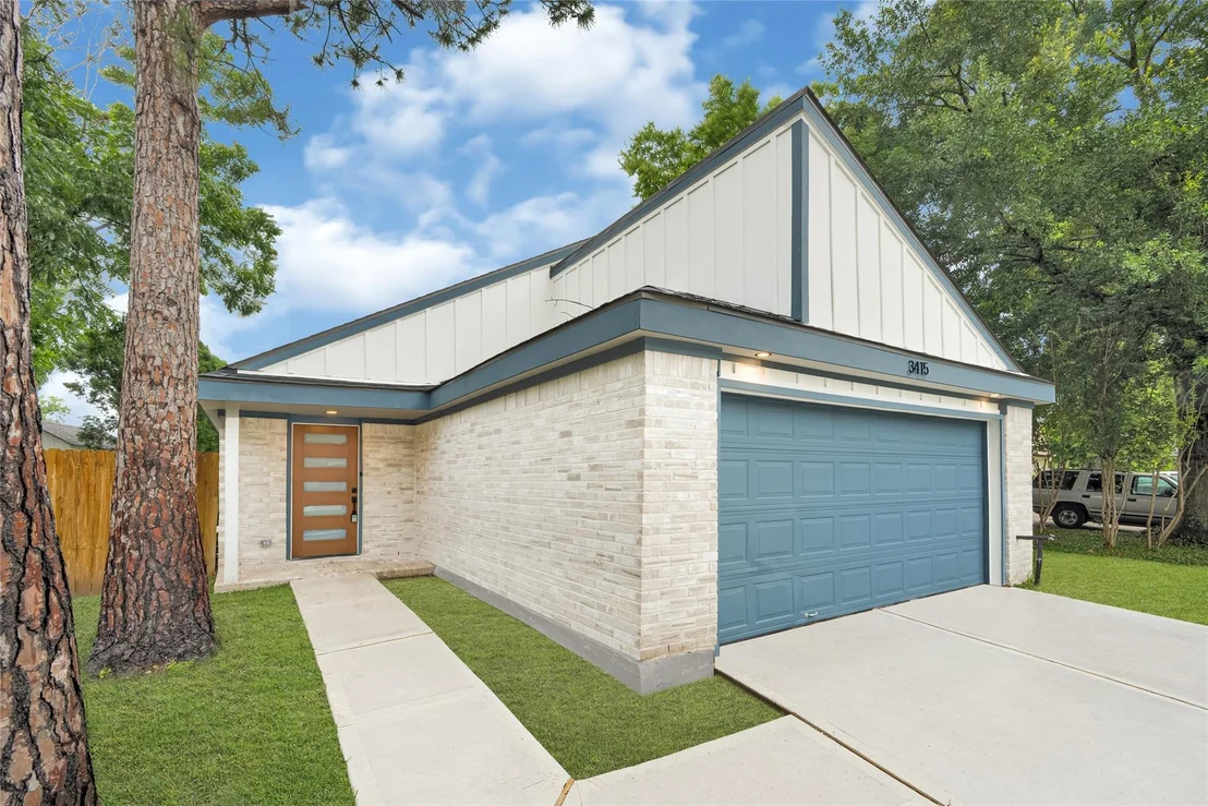 Photo of 3415 Lapstone Drive