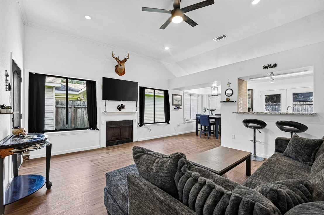 Photo of 1106 Holbech Lane