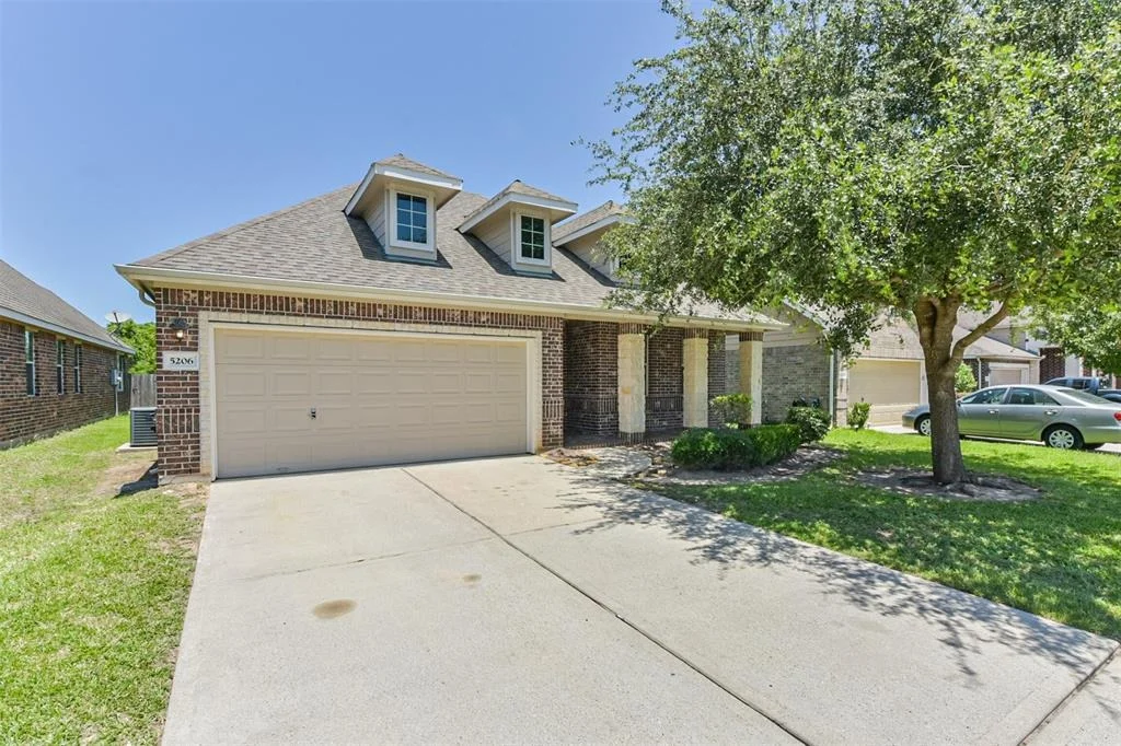 Photo of 5206 Lakota Trail