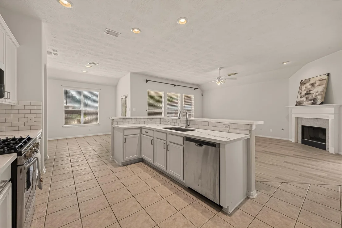 Photo of 14207 Rolling Hills Lane