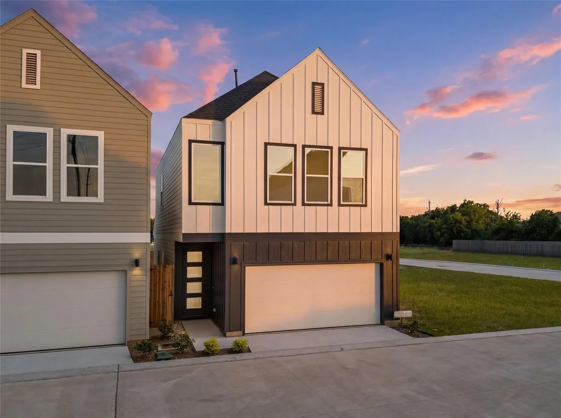 Photo of 4009 Buffalo Moon Drive