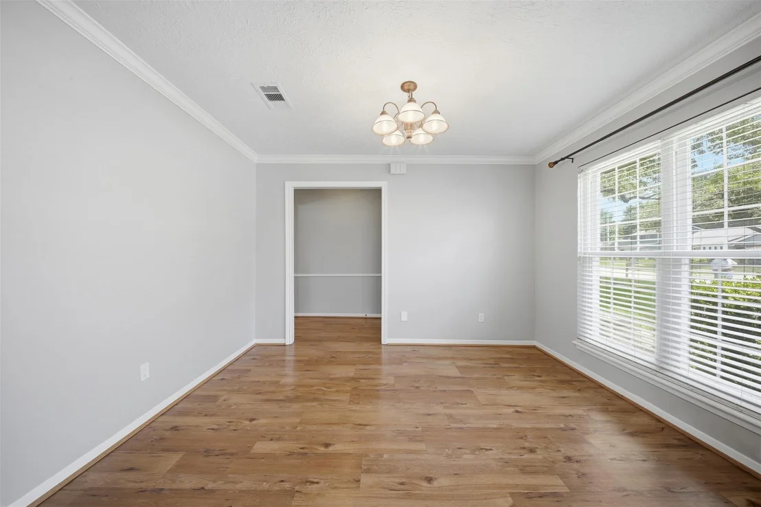 Photo of 24015 Spring Mill Lane
