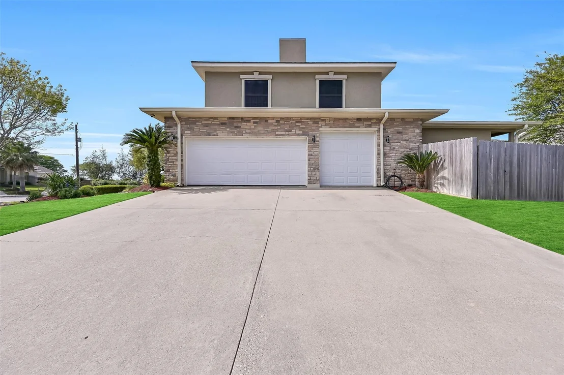Photo of 3934 Tres Drive
